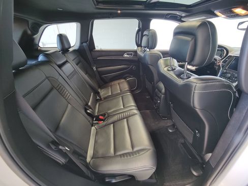 Used 2018 Jeep Grand Cherokee SRT AWD/4WD image 15