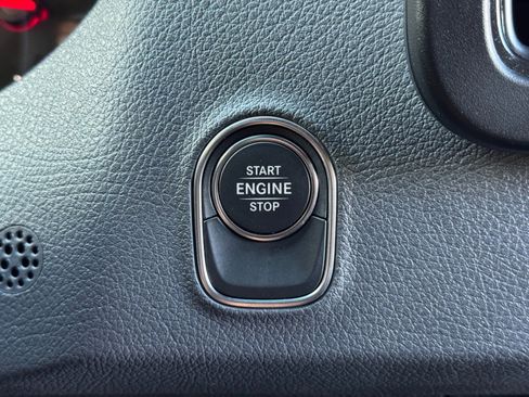 Used 2024 Mercedes-Benz Sprinter 2500 image 22