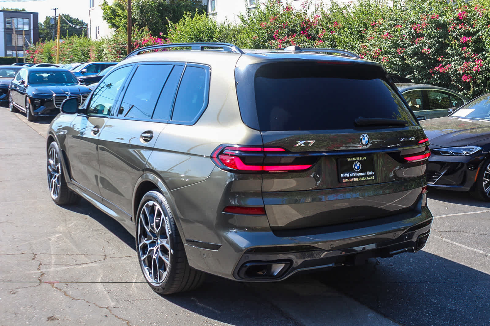 Used 2024 BMW X7 xDrive40i w/ Executive Package AWD/4WD image 6