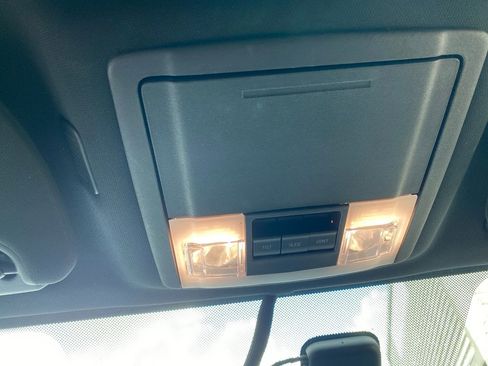 Used 2016 Lincoln Navigator Reserve image 18