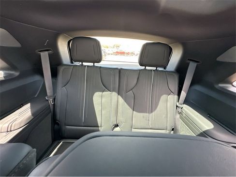 New 2026 Cadillac Vistiq Luxury image 16