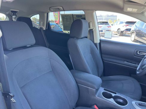 Used 2015 Nissan Rogue S FWD image 24