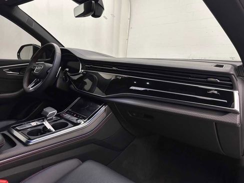 Used 2024 Audi RS Q8 image 17