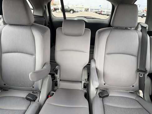 Used 2018 Honda Odyssey EX image 11