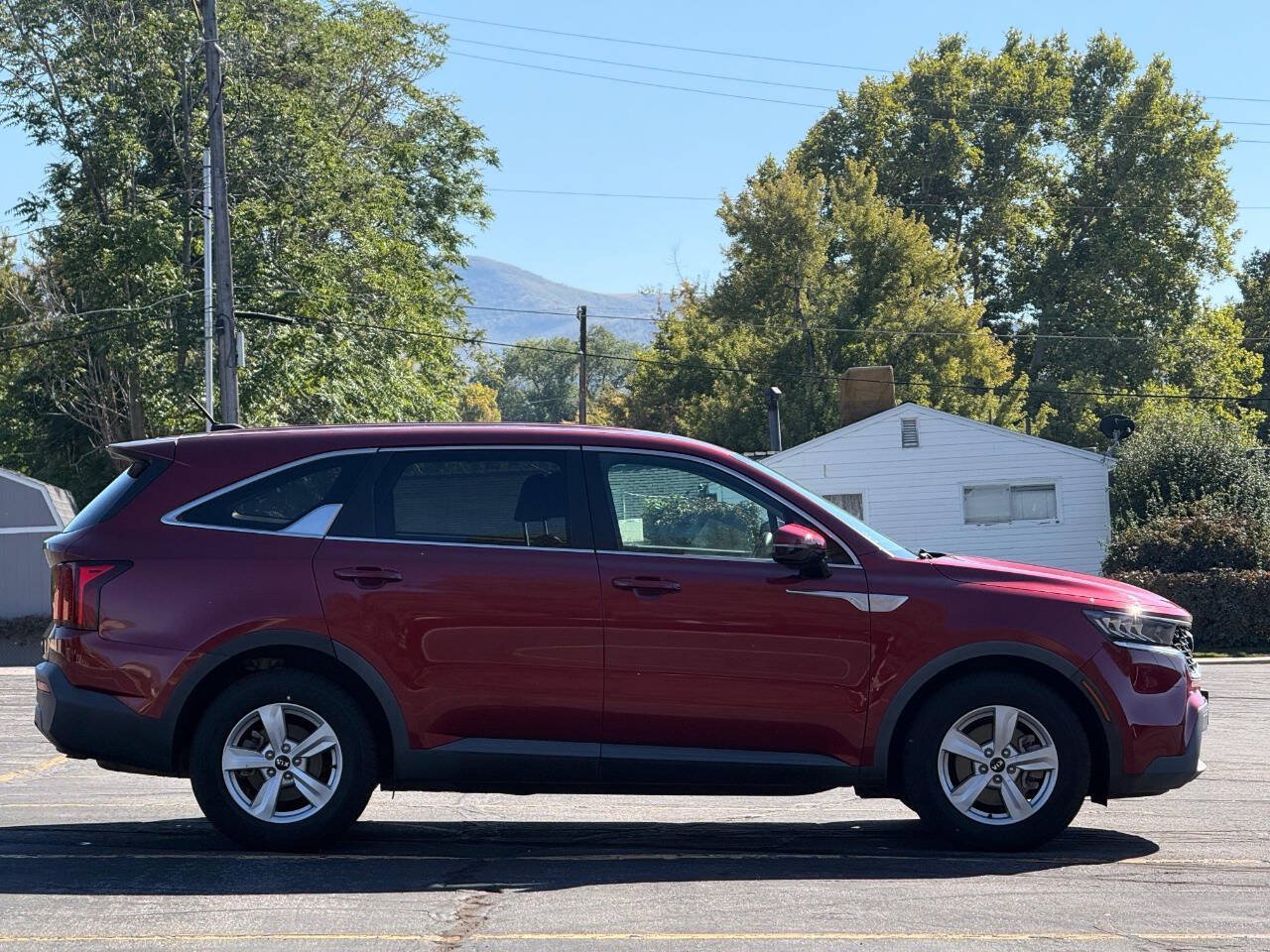 Used 2021 Kia Sorento LX FWD image 6