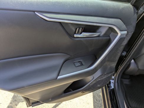 Used 2023 Toyota RAV4 XLE image 14