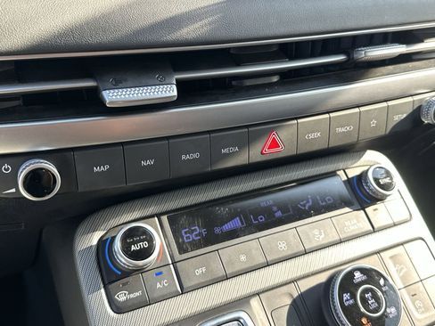 Used 2025 Hyundai Palisade SEL AWD/4WD image 16