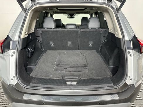 Used 2023 Nissan Rogue SV w/ SV Premium B Package AWD/4WD image 28