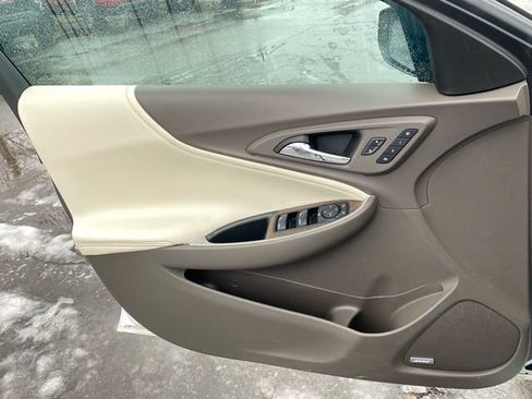 Used 2019 Chevrolet Malibu Premier image 21