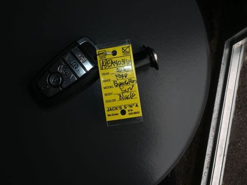 Used 2023 Ford Expedition Limited image 24