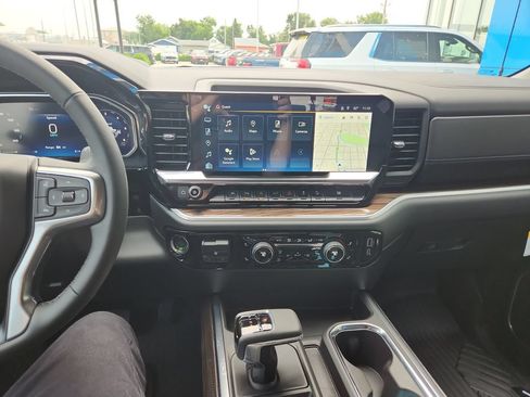 New 2026 Chevrolet Silverado 1500 RST AWD/4WD image 19
