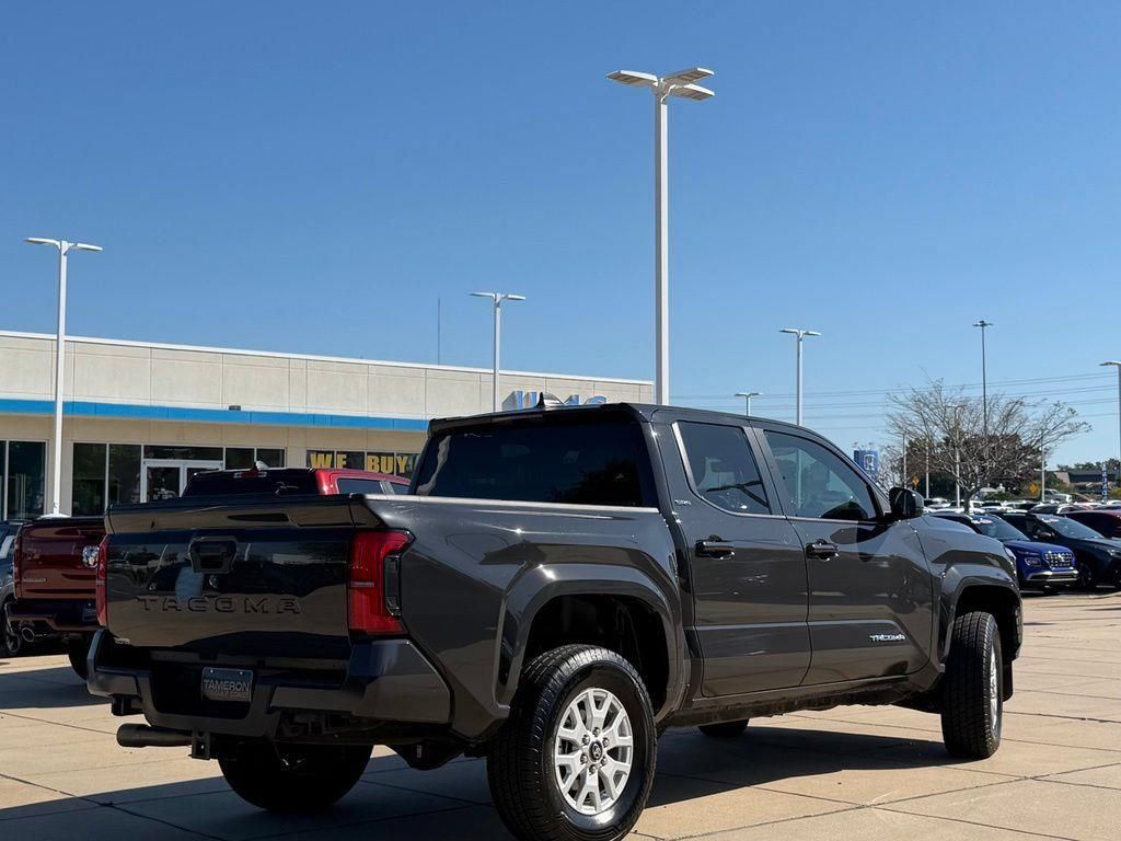 Used 2024 Toyota Tacoma SR5 RWD image 4