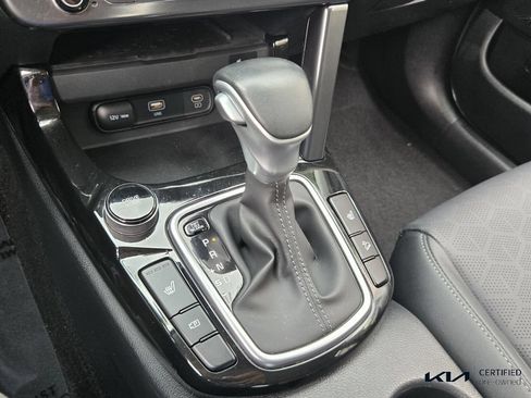 Certified 2024 Kia Seltos EX FWD image 25