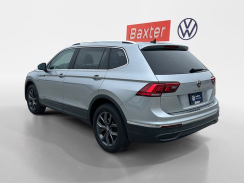 Certified 2022 Volkswagen Tiguan SE AWD/4WD image 12