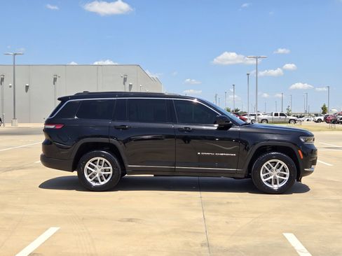 Used 2025 Jeep Grand Cherokee L Laredo RWD image 7