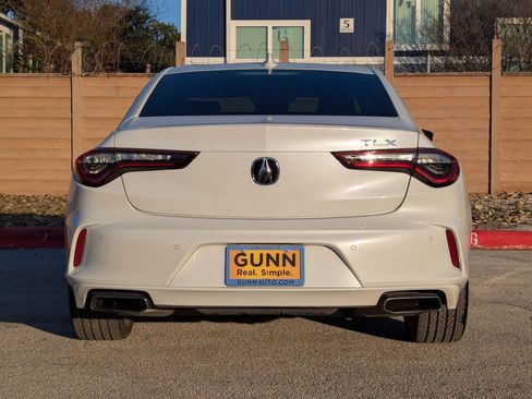 Used 2023 Acura TLX w/ Technology Package image 5