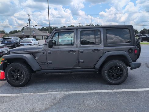 Used 2020 Jeep Wrangler Unlimited Sport AWD/4WD image 1