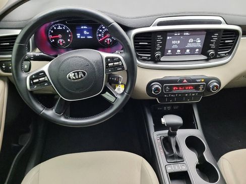 Used 2020 Kia Sorento LX w/ LX I4 Convenience Package image 22