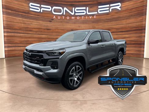 Used 2023 Chevrolet Colorado Z71 w/ Z71 Convenience Package 2 AWD/4WD image 1