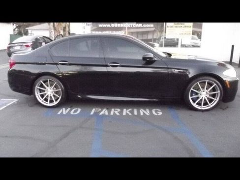 Used 2013 BMW M5 RWD image 22