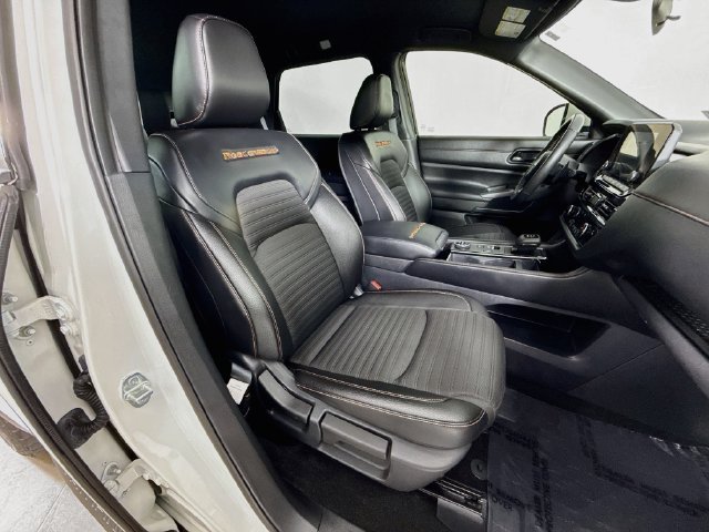 Used 2025 Nissan Pathfinder Rock Creek AWD/4WD image 28