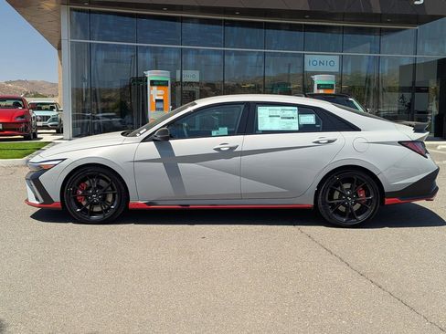 New 2025 Hyundai Elantra N image 3