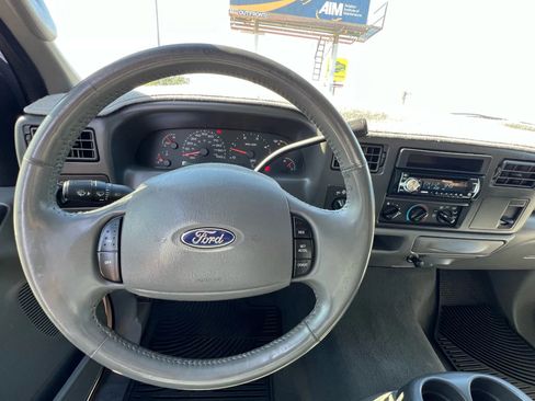 Used 2004 Ford F250 XLT image 31
