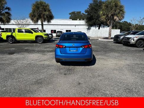 Certified 2020 Nissan Versa SR image 5