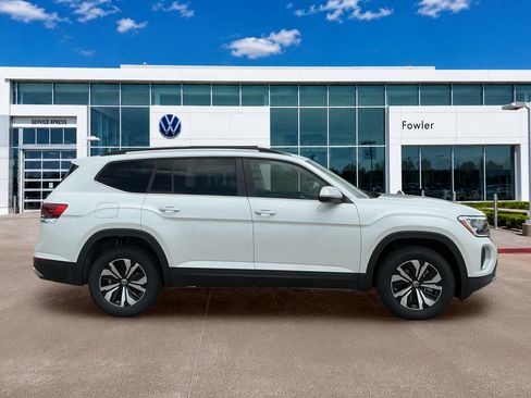 New 2026 Volkswagen Atlas SE FWD image 4