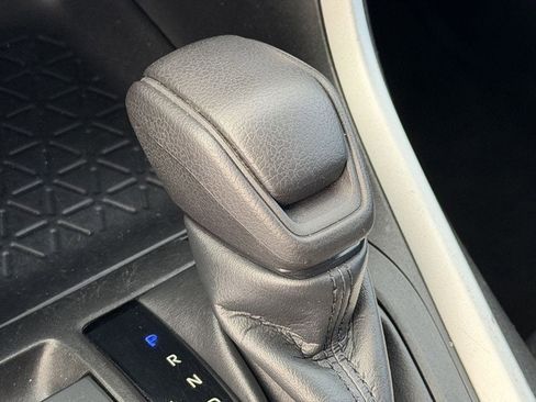 Used 2023 Toyota RAV4 XLE FWD image 21
