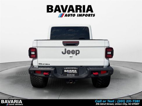 Used 2020 Jeep Gladiator Rubicon AWD/4WD image 4
