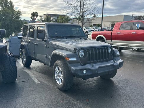 Used 2021 Jeep Wrangler Unlimited Sport image 2