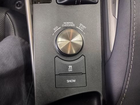 Used 2018 Lexus IS 350 350 image 29
