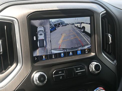 Used 2023 GMC Sierra 1500 SLT w/ SLT Premium Plus Package image 17