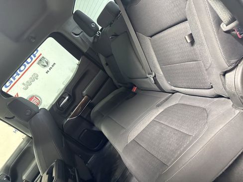 Used 2022 Chevrolet Silverado 1500 LT Trail Boss image 22