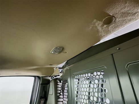 Used 2024 Chevrolet Express 2500 image 19