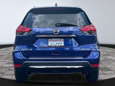 Used 2017 Nissan Rogue SV w/ SV Premium Package AWD/4WD image 5
