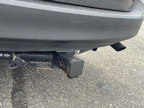 Used 2015 Toyota RAV4 XLE AWD/4WD image 11