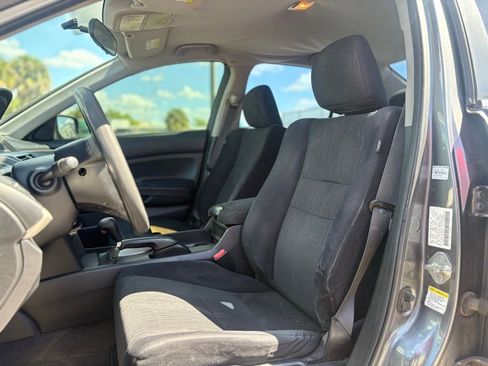 Used 2012 Honda Accord LX image 9