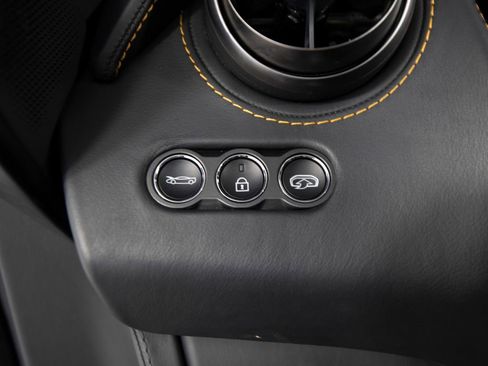 Used 2021 McLaren 765LT RWD image 26