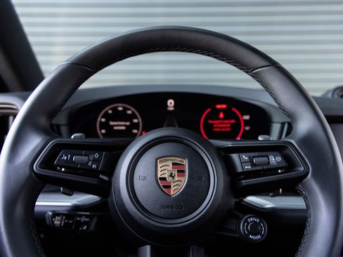 Certified 2025 Porsche Cayenne S image 14