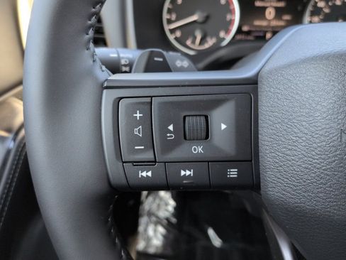 Certified 2026 Nissan Rogue SV FWD image 23