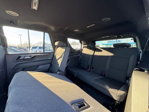 New 2026 Chevrolet Tahoe LS image 9