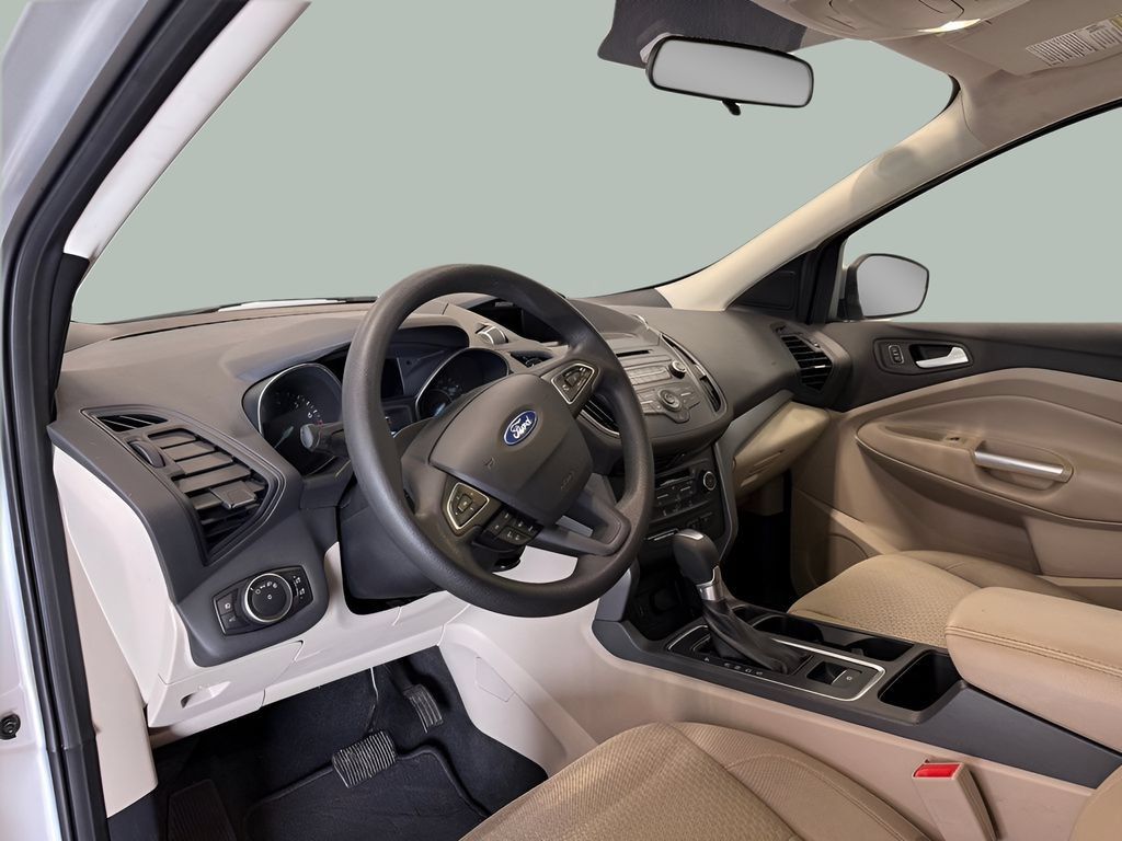 Used 2017 Ford Escape SE FWD image 13