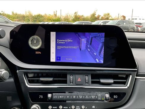 New 2025 Lexus ES 350 w/ Premium Package image 18