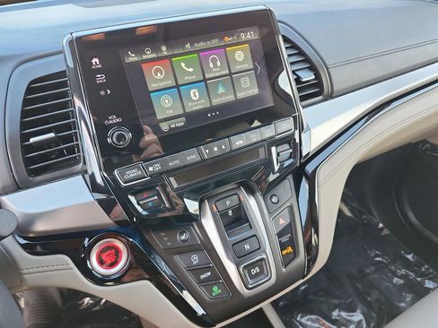 Used 2024 Honda Odyssey Touring image 27