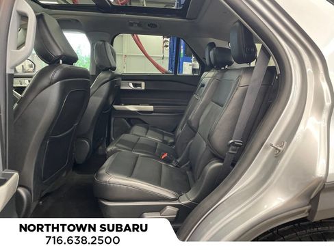 Used 2020 Ford Explorer Limited w/ Equipment Group 310A AWD/4WD image 19