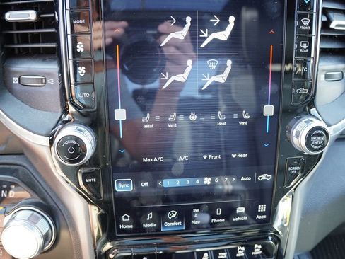 Used 2023 RAM 1500 Laramie image 7