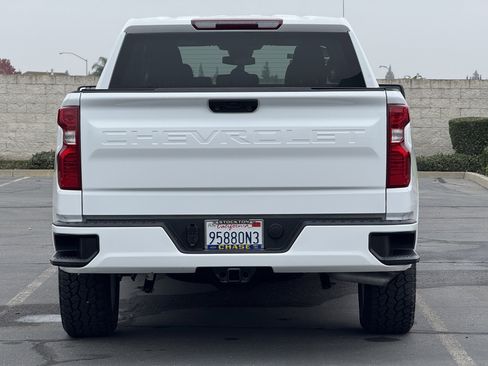 Certified 2022 Chevrolet Silverado 1500 Custom image 6