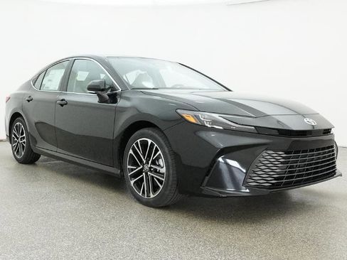 New 2026 Toyota Camry XLE image 32